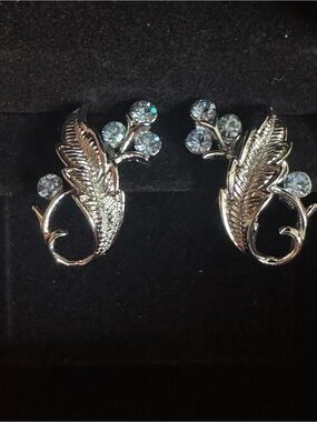 Vintage Coro Silver-Tone Leaf Earrings with Blue Crystals 1940-1950